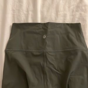 Lululemon Wunder Under High-Rise Tight 25" Full-On Luxtreme in size 6